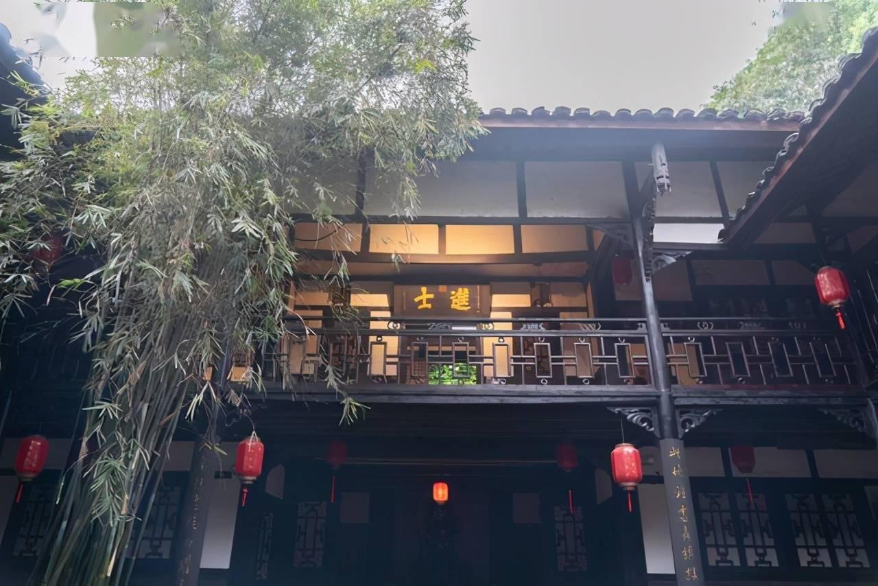紫燕百味鸡冷吃千层肚备受欢迎,有望成为第二道“夫妻肺片”